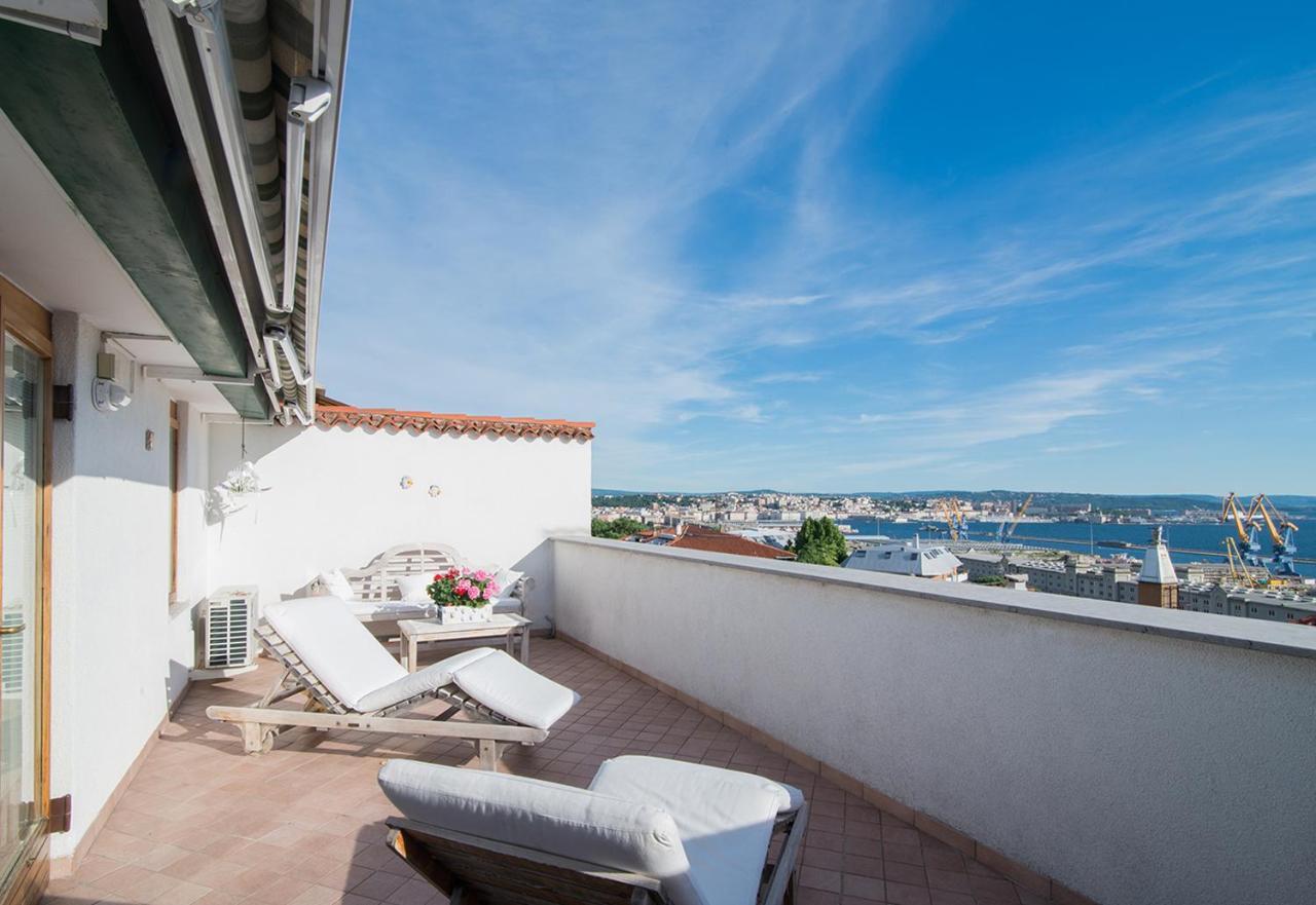 La Mansarda Delle Meraviglie B&B Superior Trieste Dış mekan fotoğraf