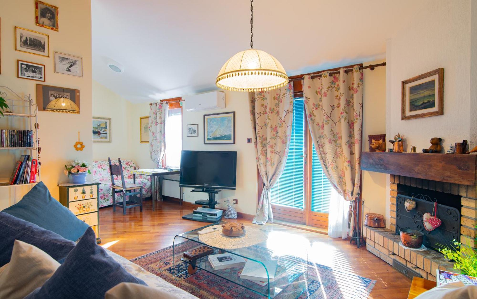 La Mansarda Delle Meraviglie B&B Superior Trieste Dış mekan fotoğraf